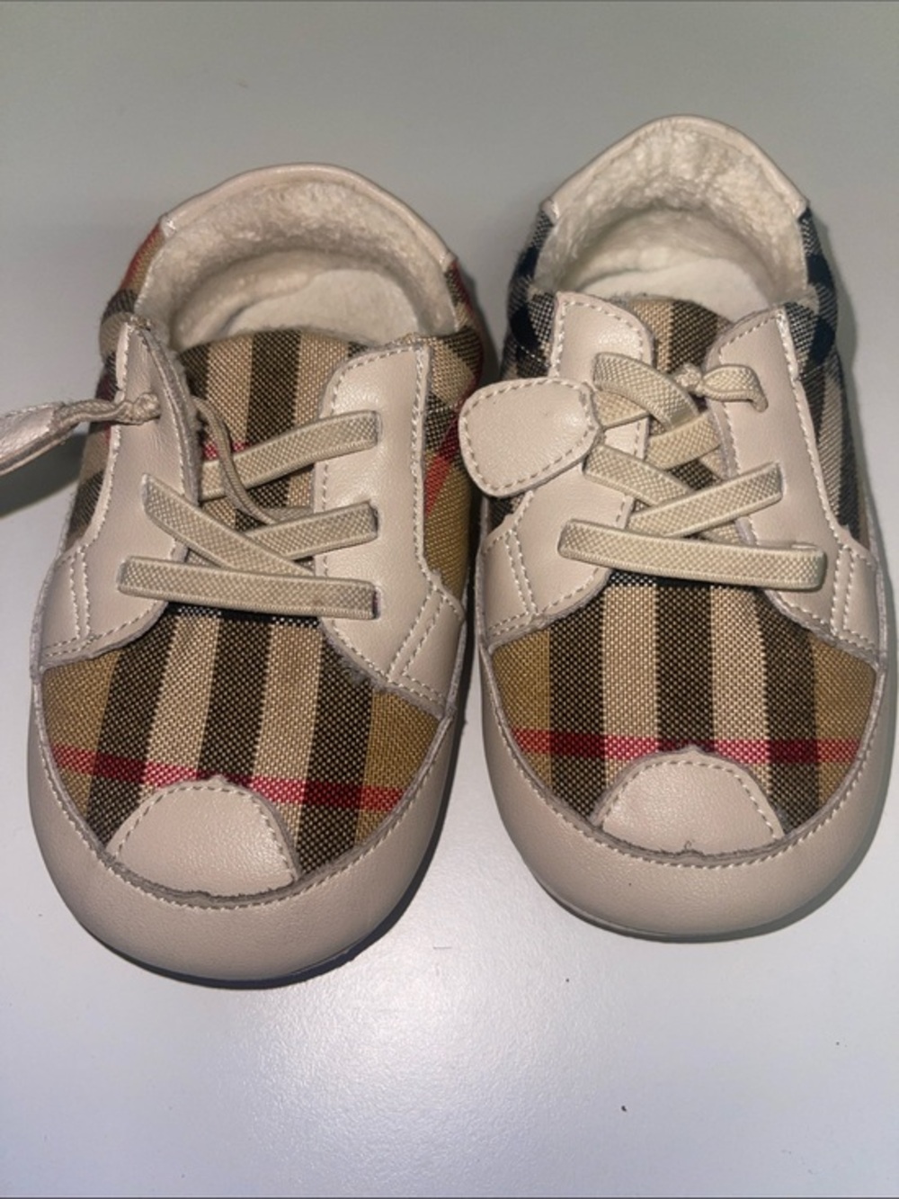 Plaid toddler shoes size 7 2T